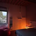 Peaceful Pause In Cozy For 3-4 People With Private Parking